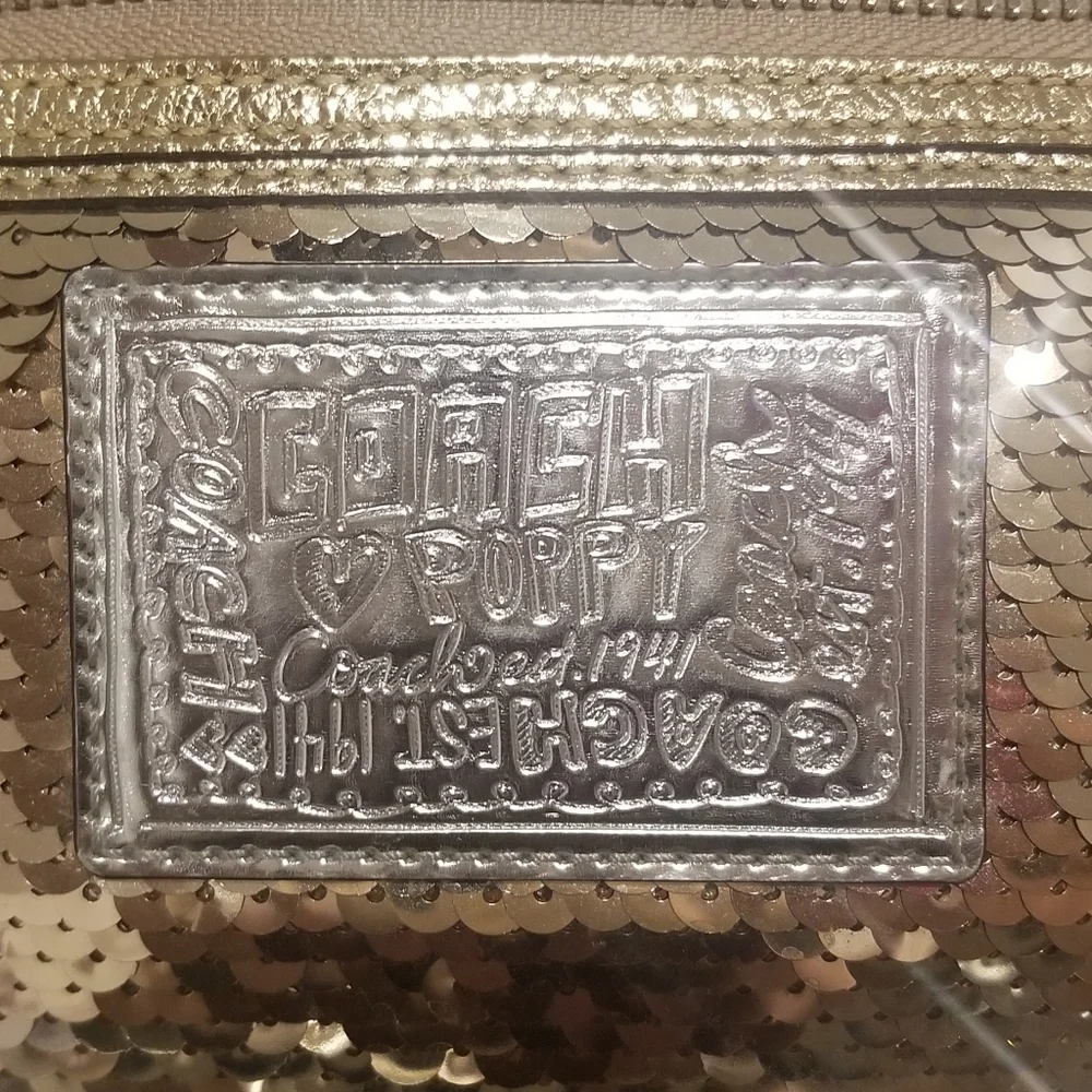COACH Poppy Gold Sequined Large Clutch Wristlet - Picture 4 of 9